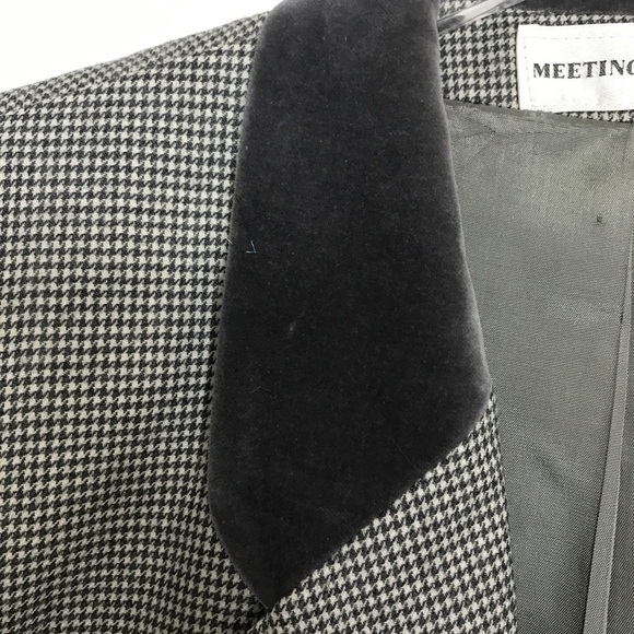 Meeting Street houndstooth blazer w/velvet collar - Picture 3 of 8